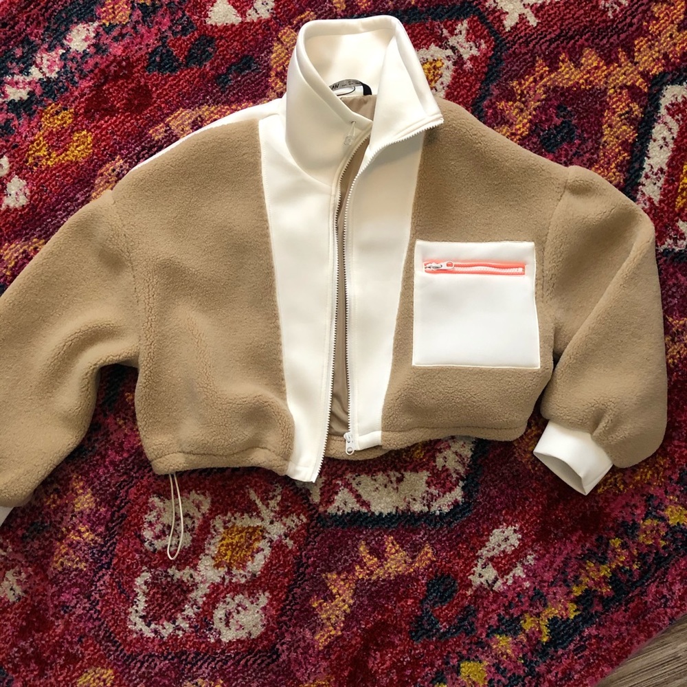 Zara crop bomber